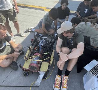 Students build an autonomous underwater vehicle that can perform tasks important to the maritime industry, including exploring, detecting, and manipulating objects and deploying projectiles underwater.
