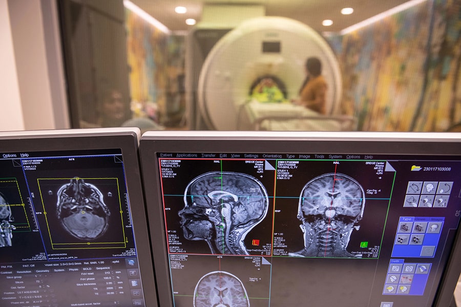 MRI in Canton Lab