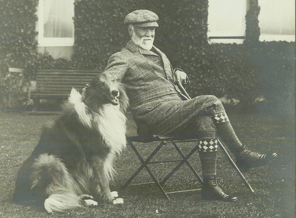 Andrew Carnegie, one of the founders of Carnegie Mellon University, and his dog, Laddie in Skibo Castle.