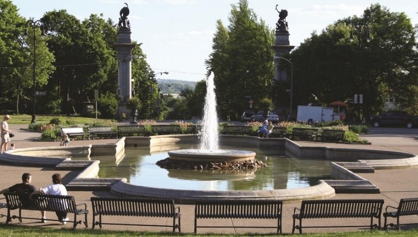 Highland Park Entry Garden & Fountain